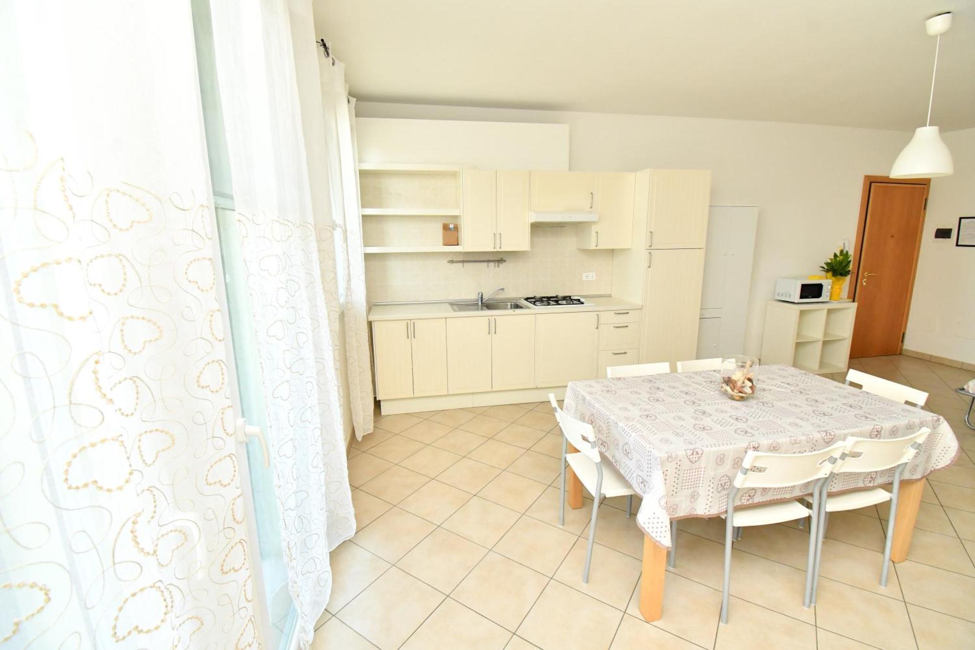 Apartment Arcobaleno *